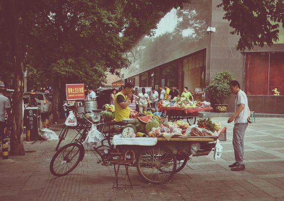 china fruits selling